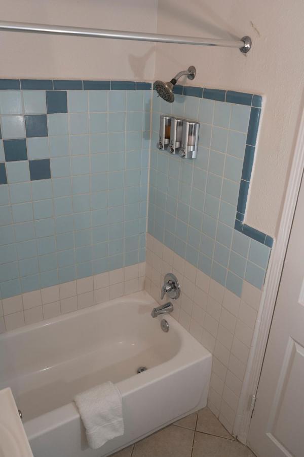 Inn On 17 Georgetown المظهر الخارجي الصورة